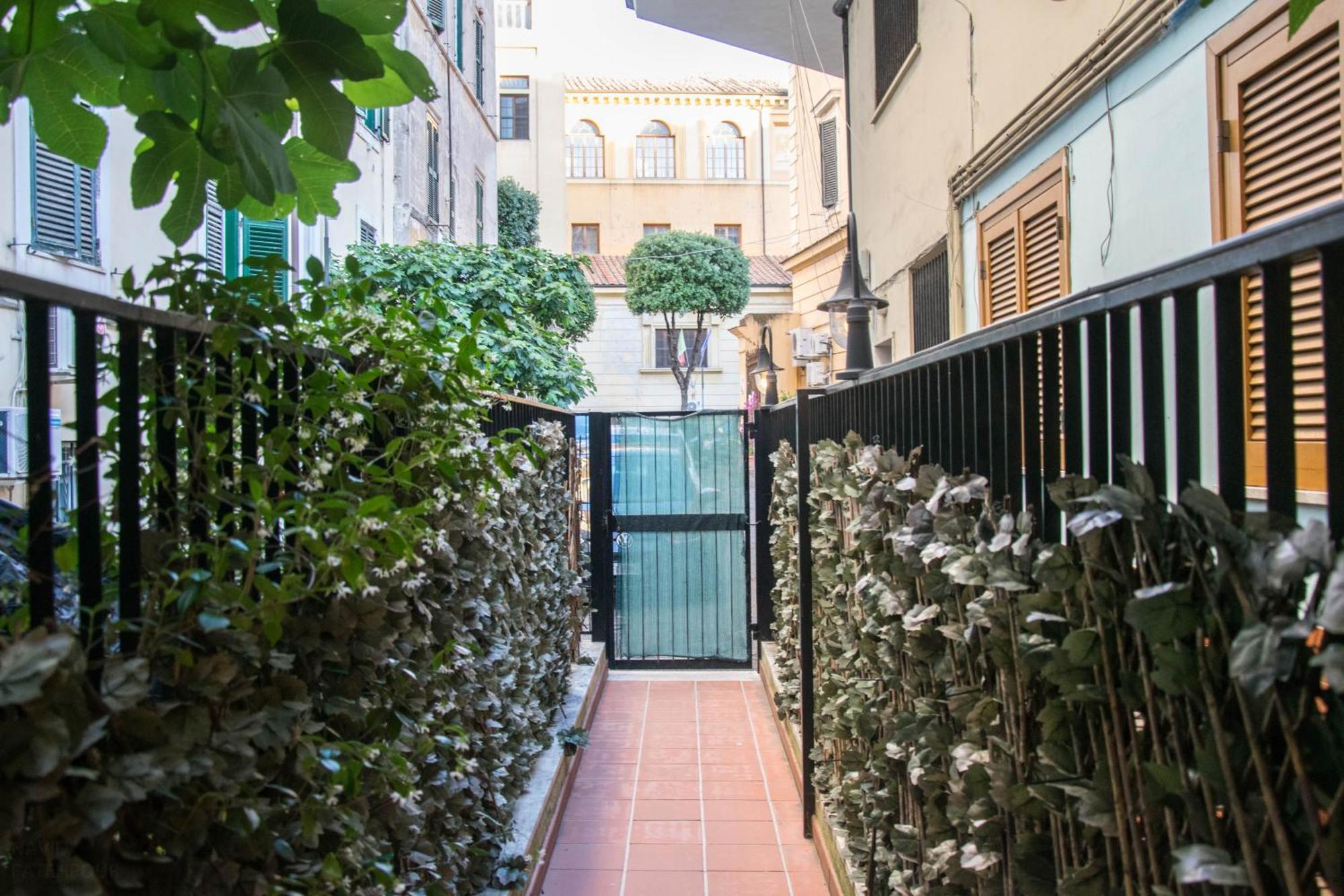St. Peter Sweets Apartment Rome Bagian luar foto